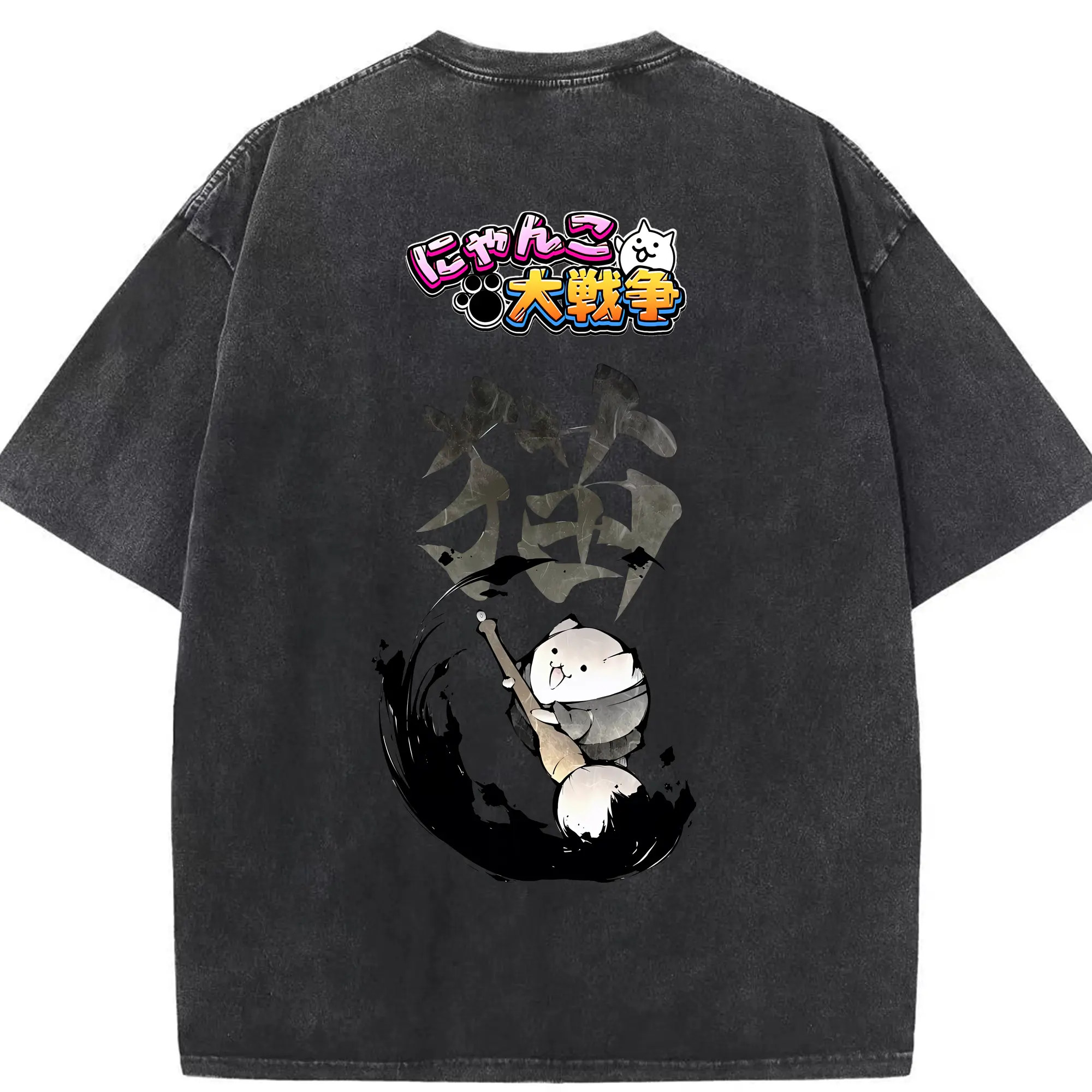 にゃんこ大戦争 グッズ - 綿100％ ヴィンテージ風 半袖Tシャツ ・ 背面プリント ・ 柔らか肌触り ・ 通気性 快適 ・ スポーツ カジュアル 外出用