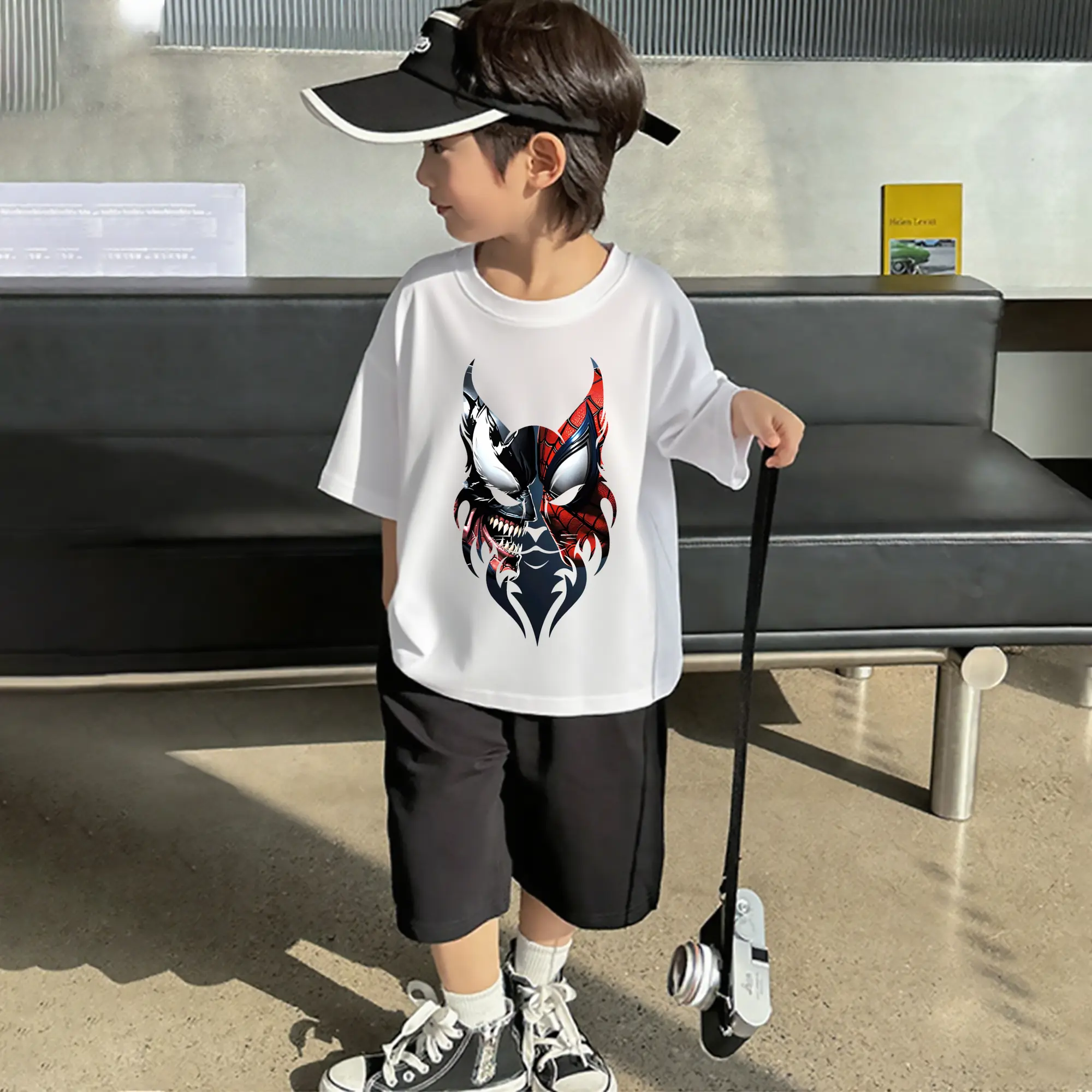 アベンジャーズ (Avenjāzu) グッズ スパイダーマン（Spider-Man）