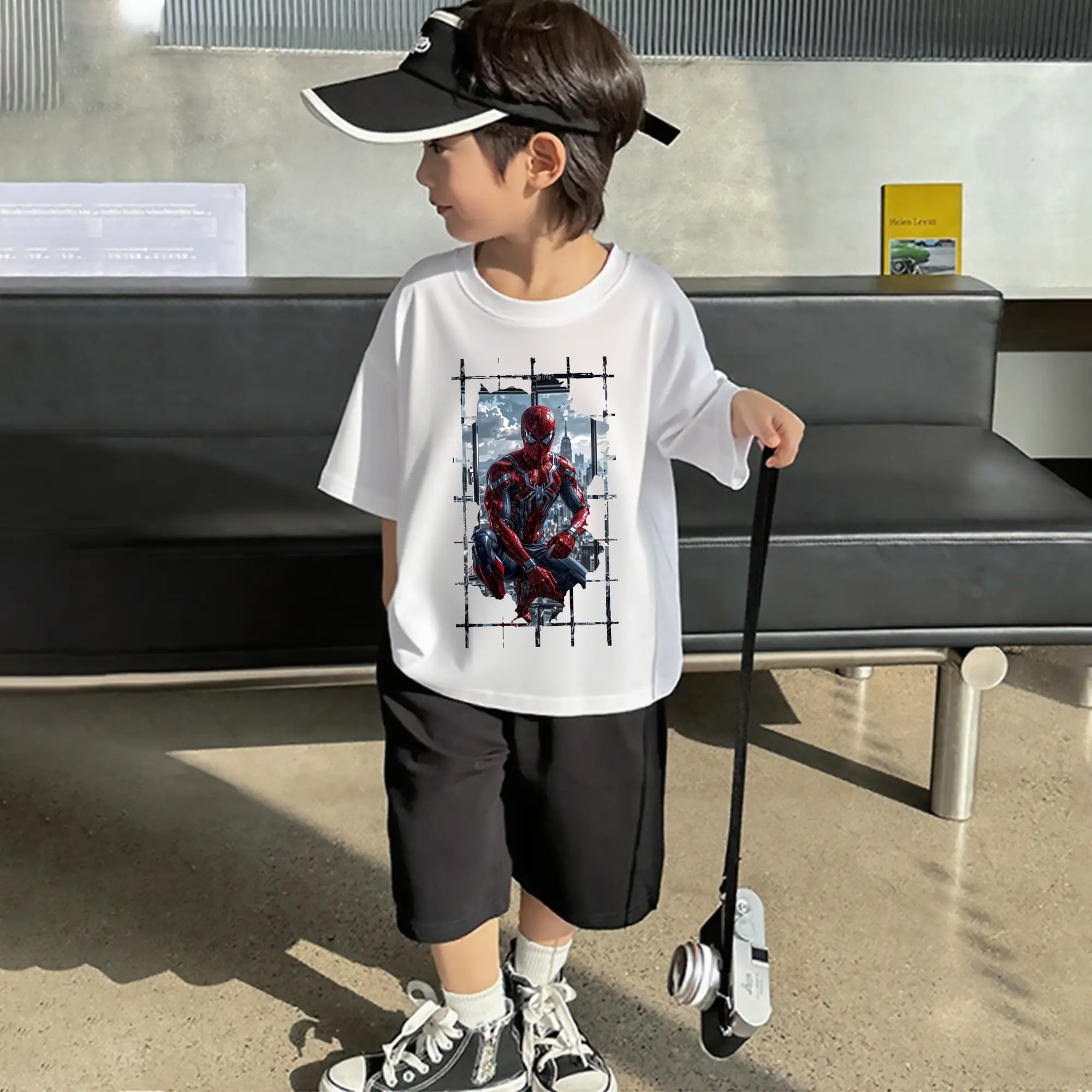 アベンジャーズ (Avenjāzu) グッズ スパイダーマン（Spider-Man）