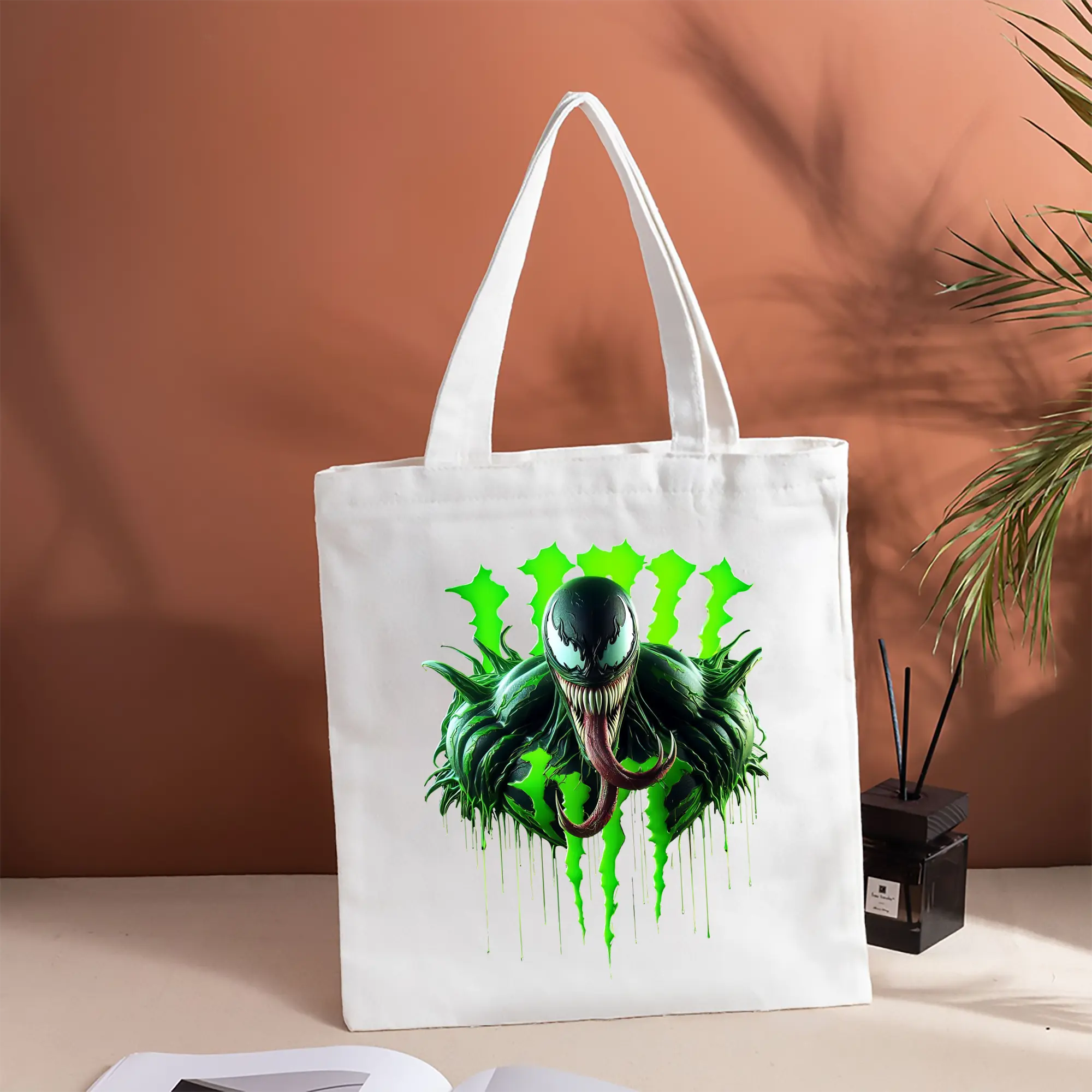 アベンジャーズ (Avenjāzu) グッズ スパイダーマン（Spider-Man）