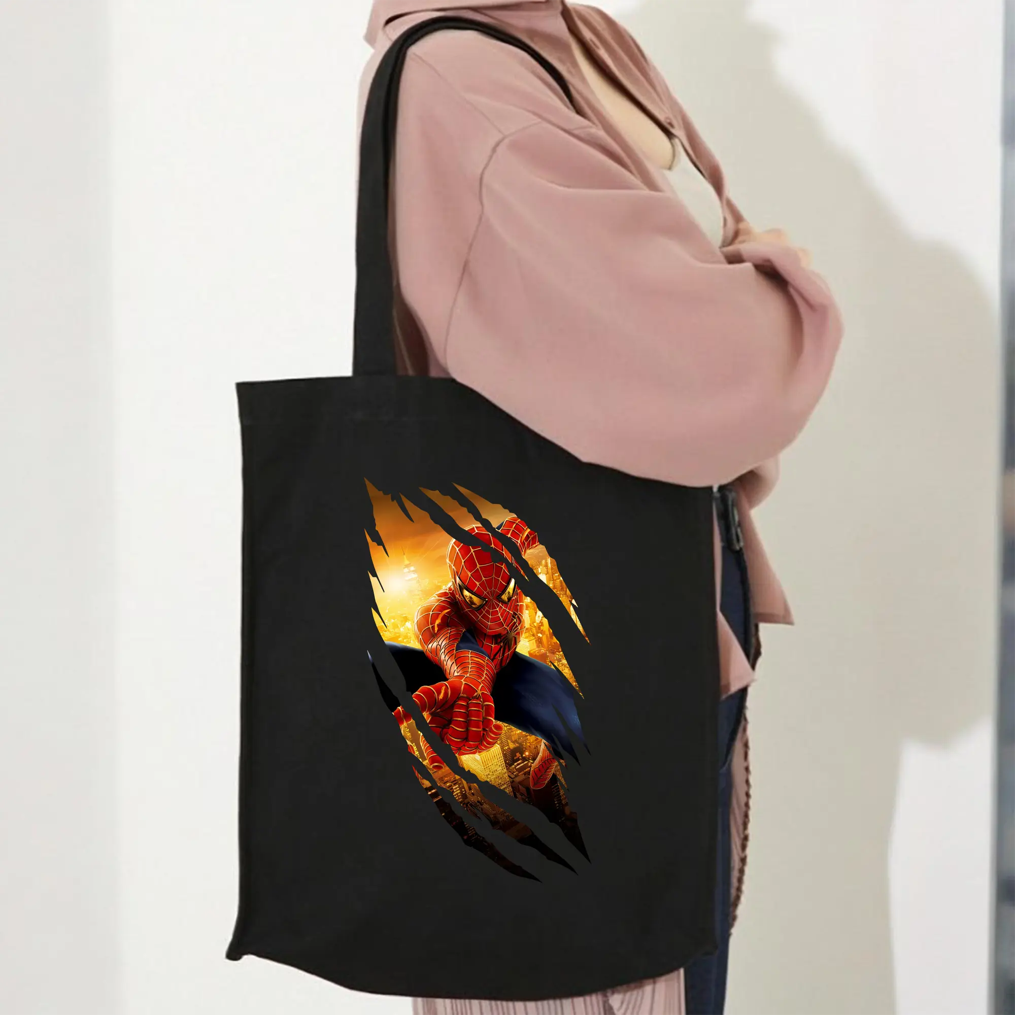 アベンジャーズ (Avenjāzu) グッズ スパイダーマン（Spider-Man）