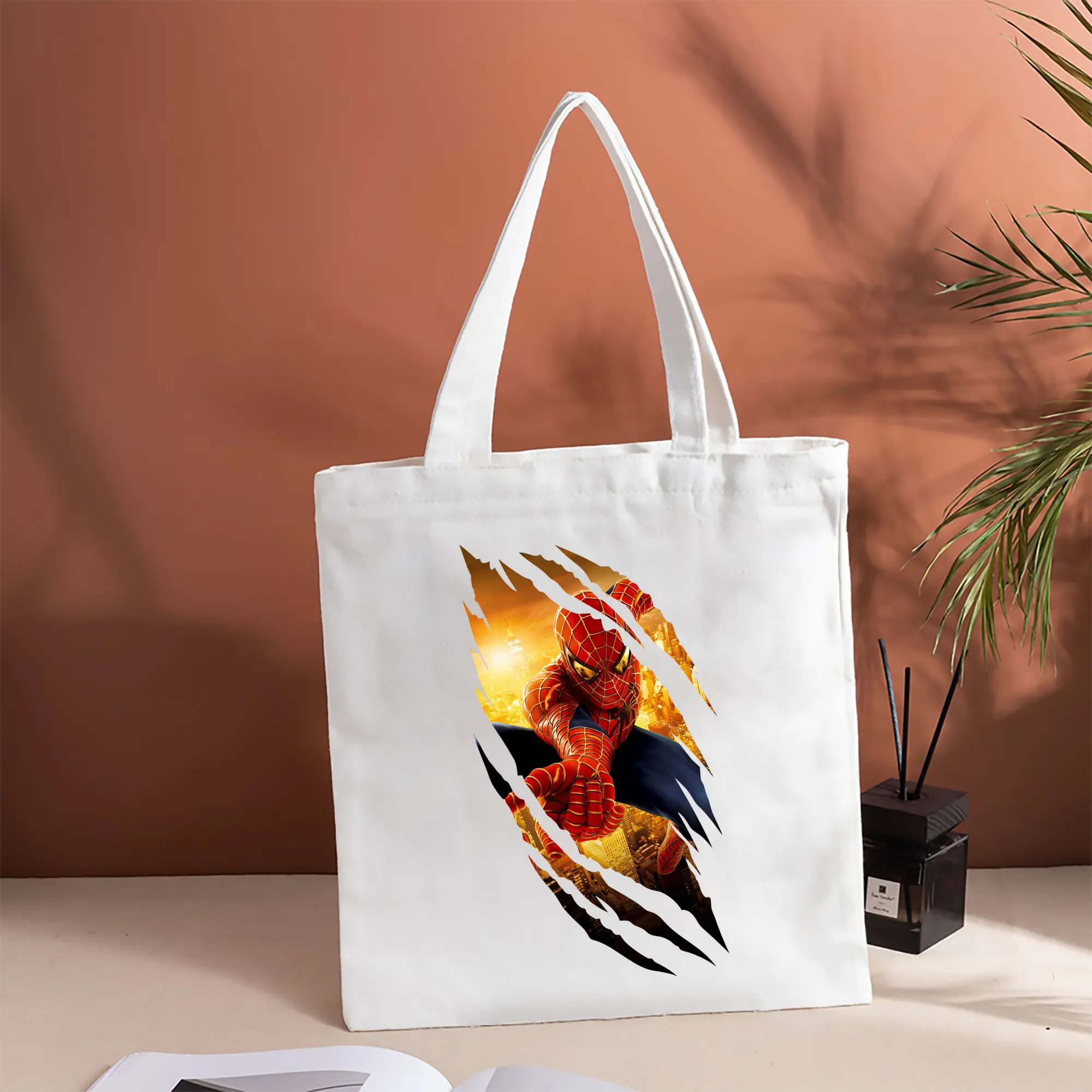 アベンジャーズ (Avenjāzu) グッズ スパイダーマン（Spider-Man）