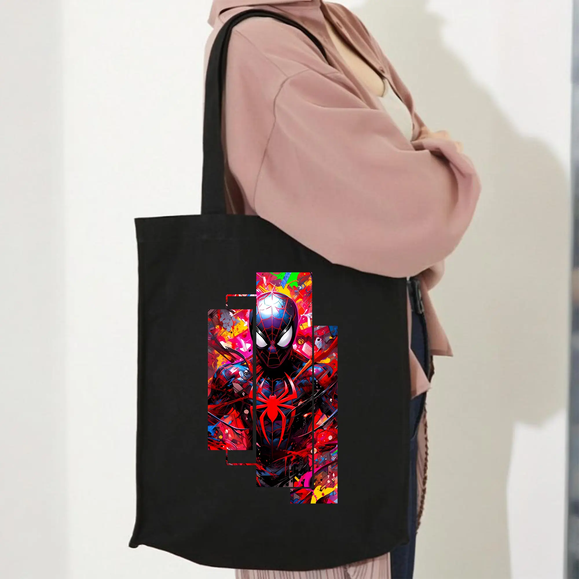 アベンジャーズ (Avenjāzu) グッズ スパイダーマン（Spider-Man）