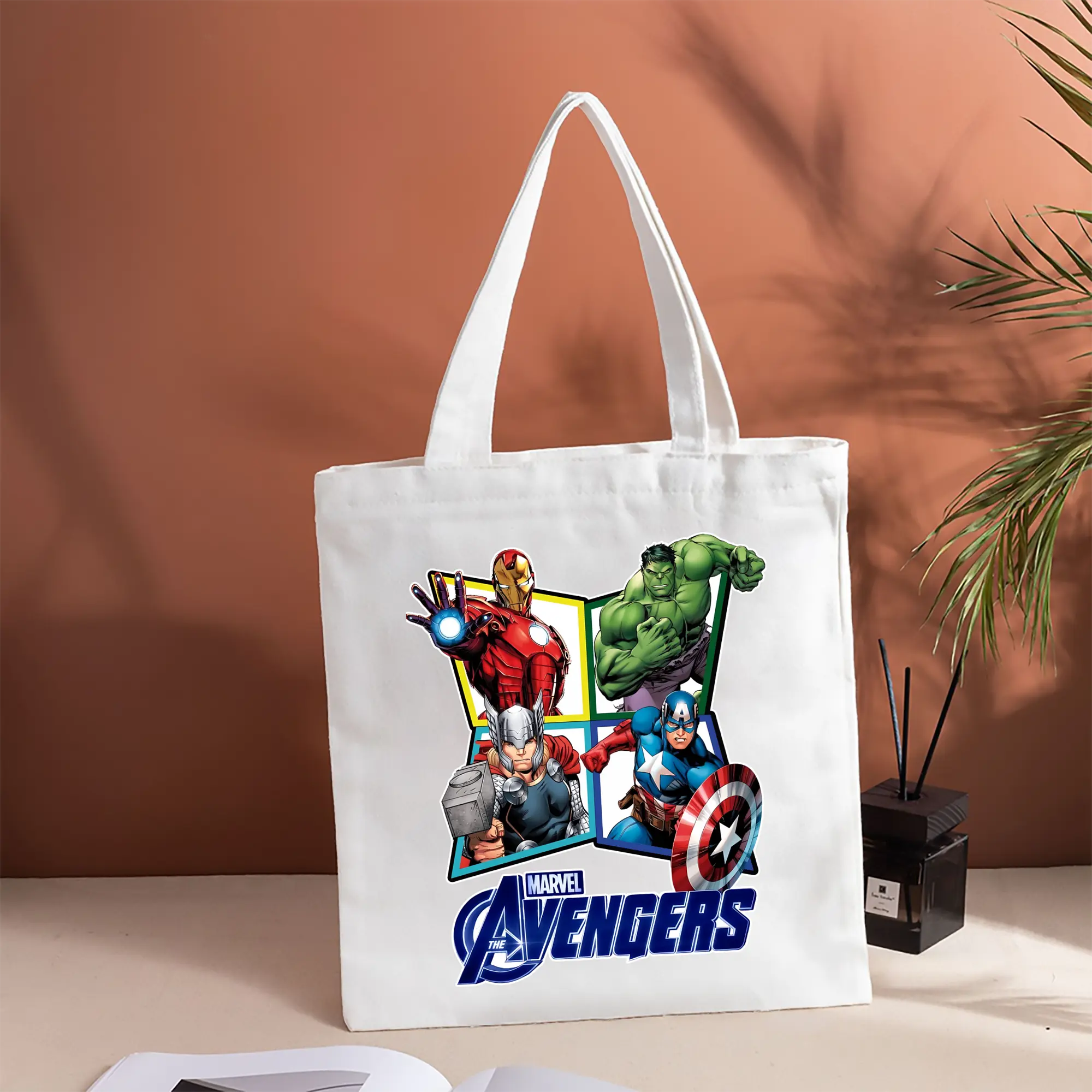 アベンジャーズ (Avenjāzu) グッズ アイアンマン（Iron Man）