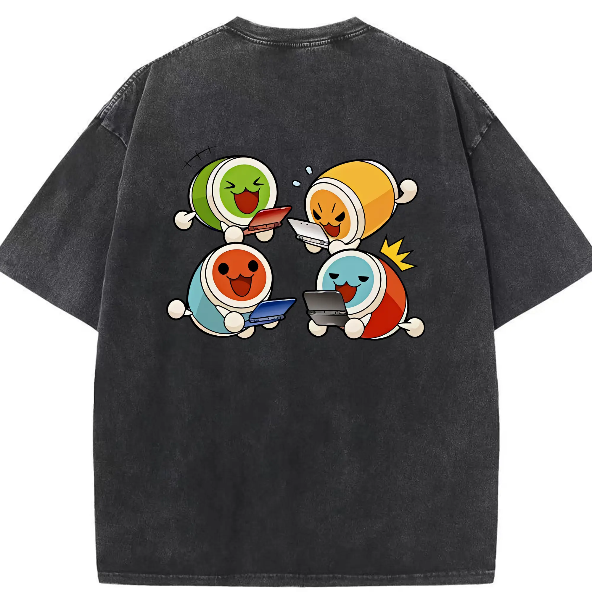 太鼓の達人 グッズ - 綿100％ ヴィンテージ風 半袖Tシャツ ・ 背面プリント ・ 柔らか肌触り ・ 通気性 快適 ・ スポーツ カジュアル 外出用