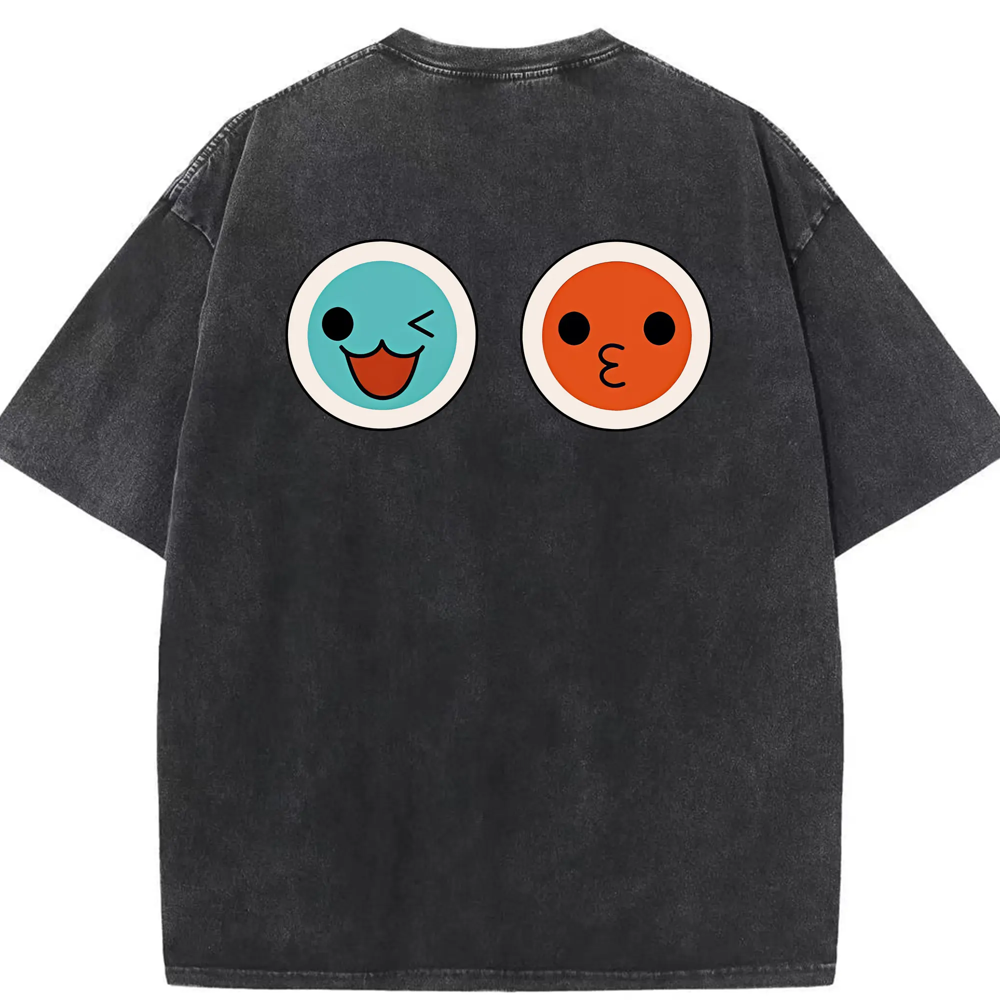 太鼓の達人 グッズ - 綿100％ ヴィンテージ風 半袖Tシャツ ・ 背面プリント ・ 柔らか肌触り ・ 通気性 快適 ・ スポーツ カジュアル 外出用